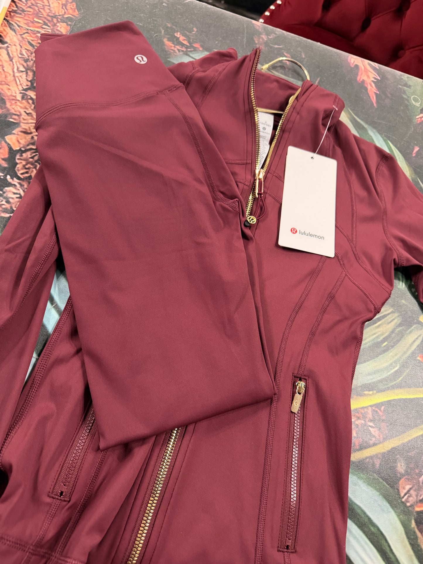 Burgundy lululemon